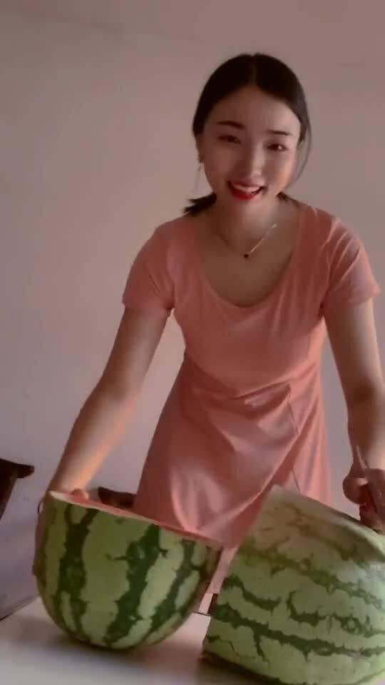 请好兄弟吃瓜,共享瓜果盛宴