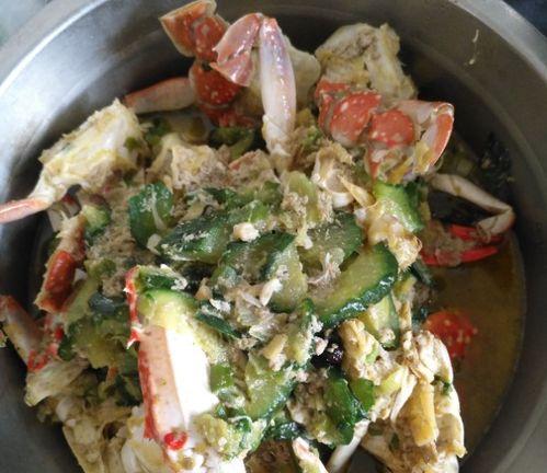吃河蟹不能吃瓜,揭秘为何两者不宜同食的饮食禁忌